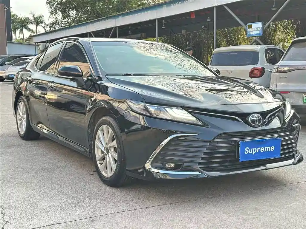 TOYOTA CAMRY