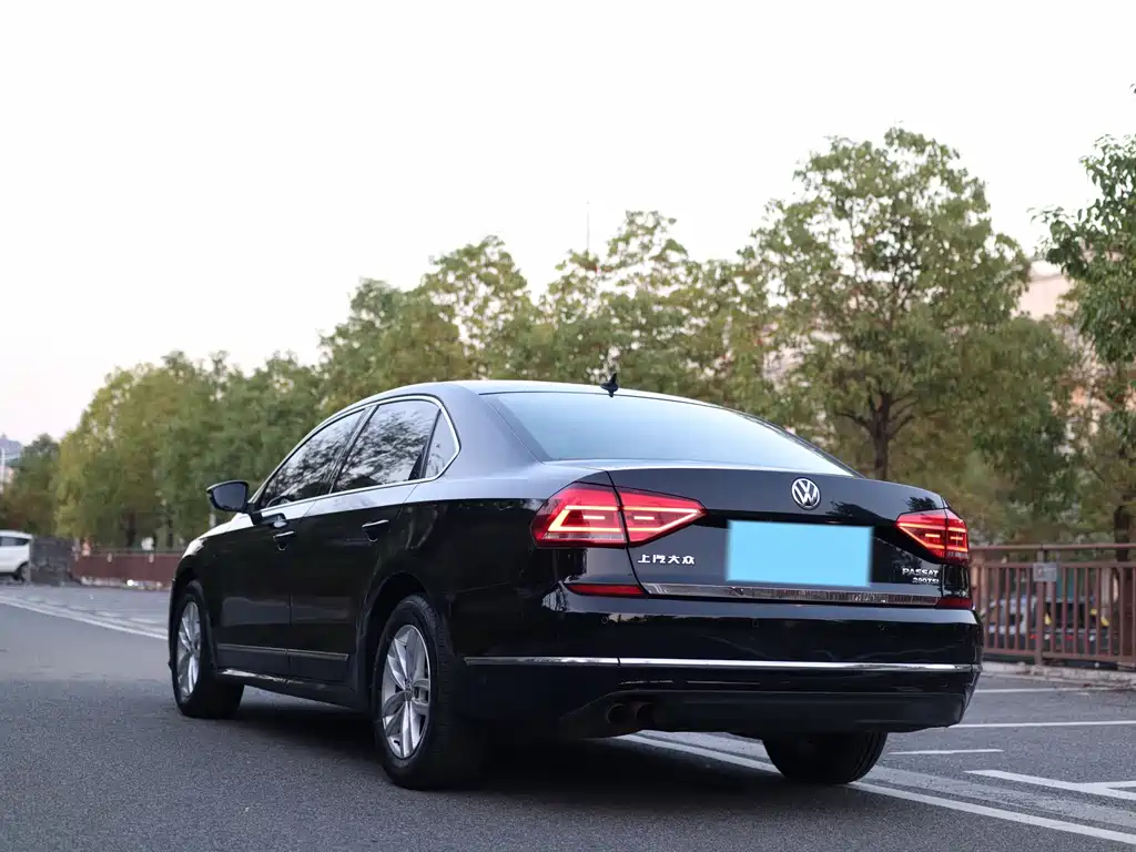 Volkswagen Passat — миниатюра 5