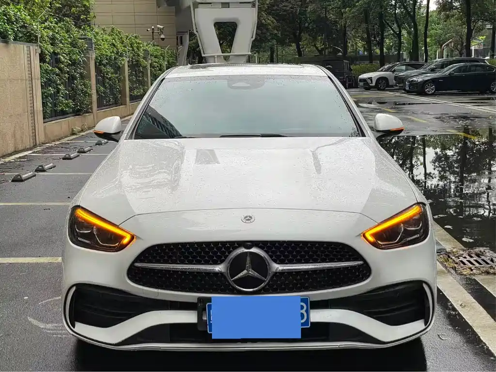 Mercedes-Benz C-Class 2022