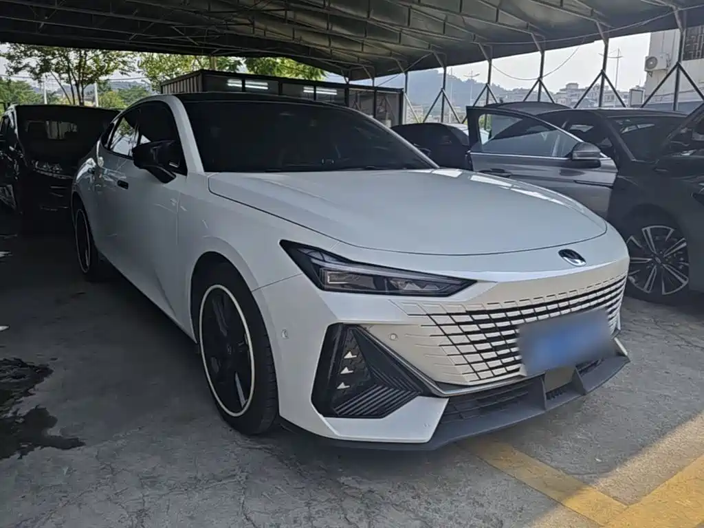 Changan UNI-V — миниатюра 4