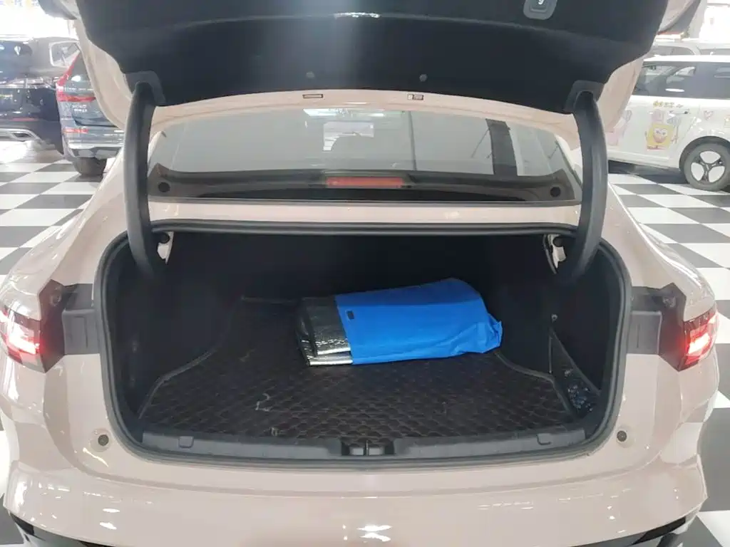 Leapmotor Leapmotor B01 — миниатюра 19