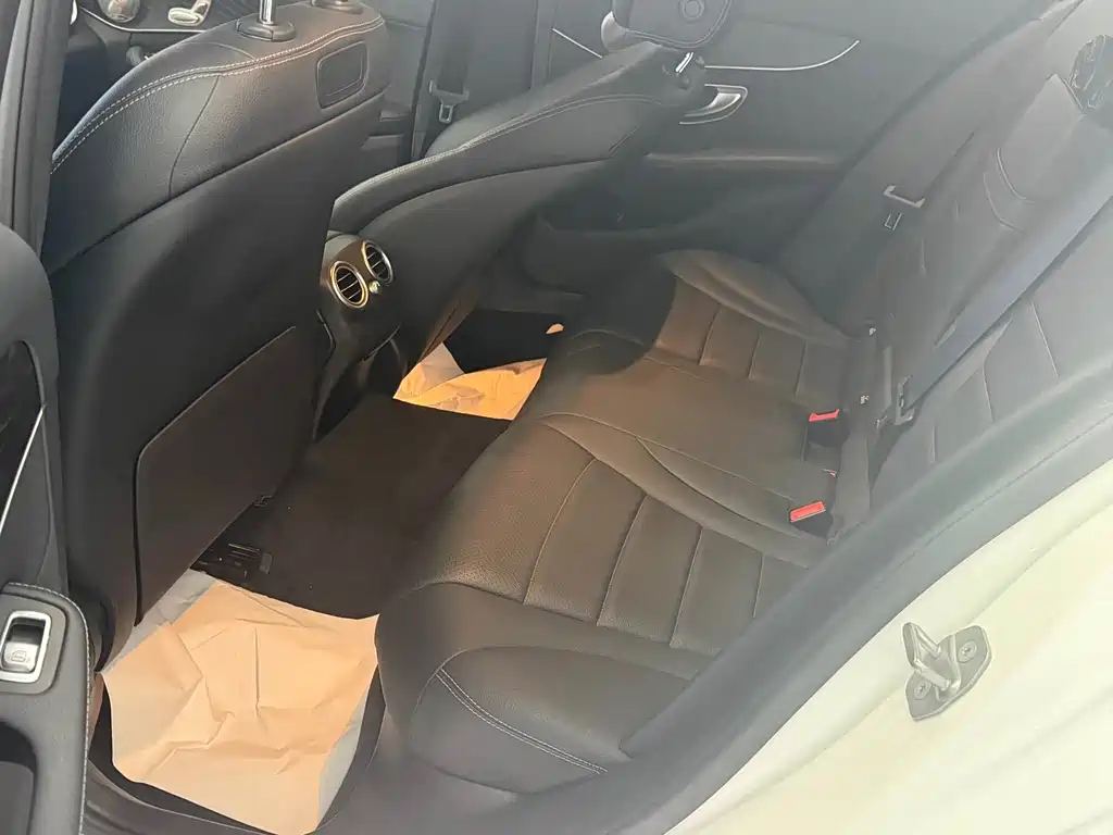 Mercedes-Benz C-Class (Import) — миниатюра 11