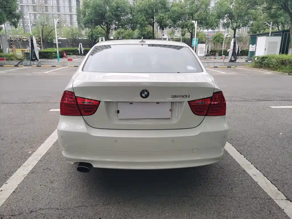 BMW 3 Series (Import) — миниатюра 6