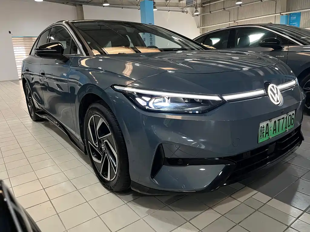 VOLKSWAGEN ID.7 VIZZION