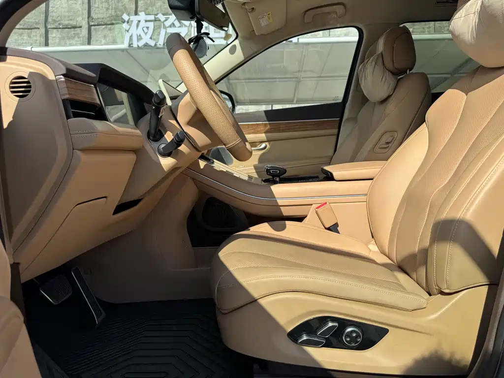 AITO AITO M7 — миниатюра 10