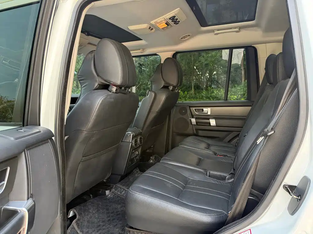 Land Rover Discovery — миниатюра 7