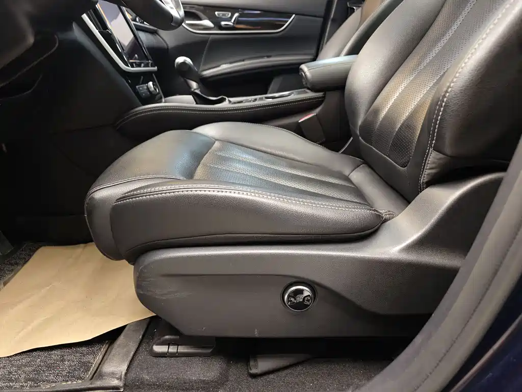 BYD Song MAX MAX 2018 1.5T AT Flagship 6 мест