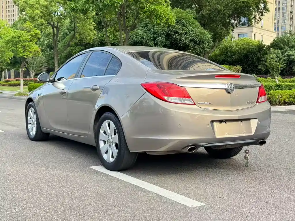 Buick Regal 2011 2.4L SIDI Comfort
