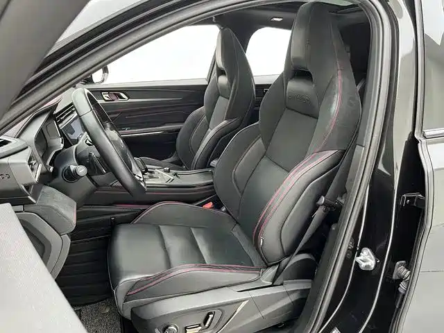 Lynk & Co 05 — миниатюра 13