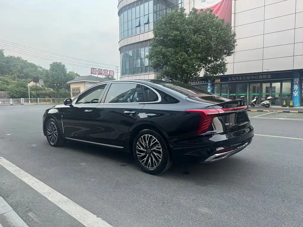 Hongqi Hongqi H5 — миниатюра 8