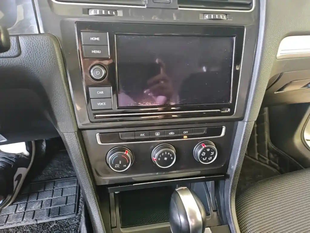 Volkswagen Golf — миниатюра 13