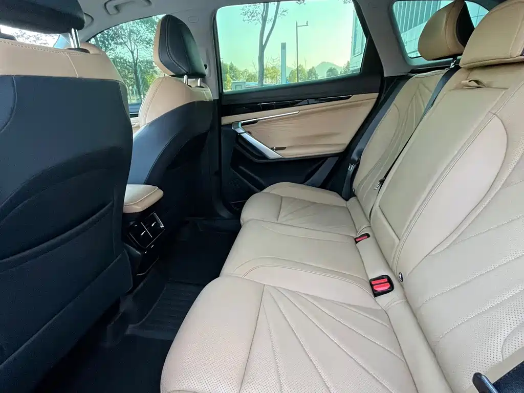 GEELY AUTOMOBILE BOYUE L