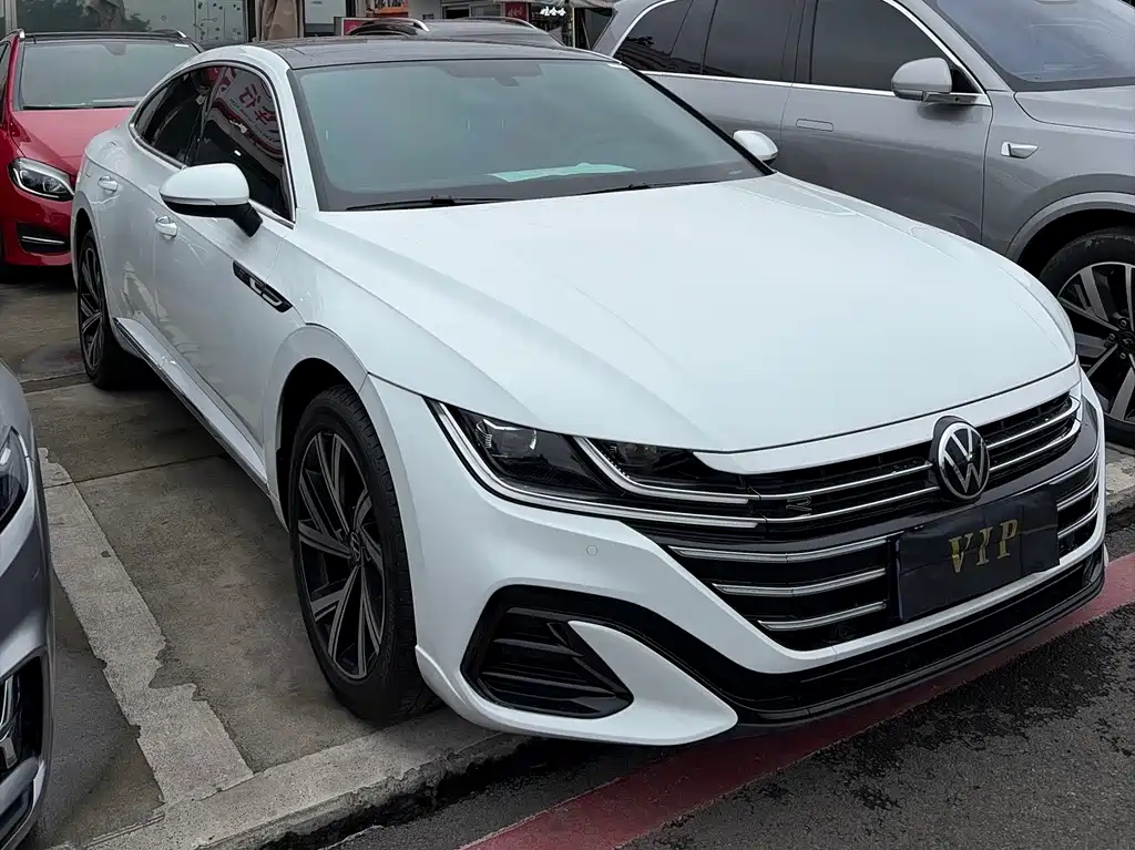 Volkswagen FAW - Passat CC CC 2025 330TSI