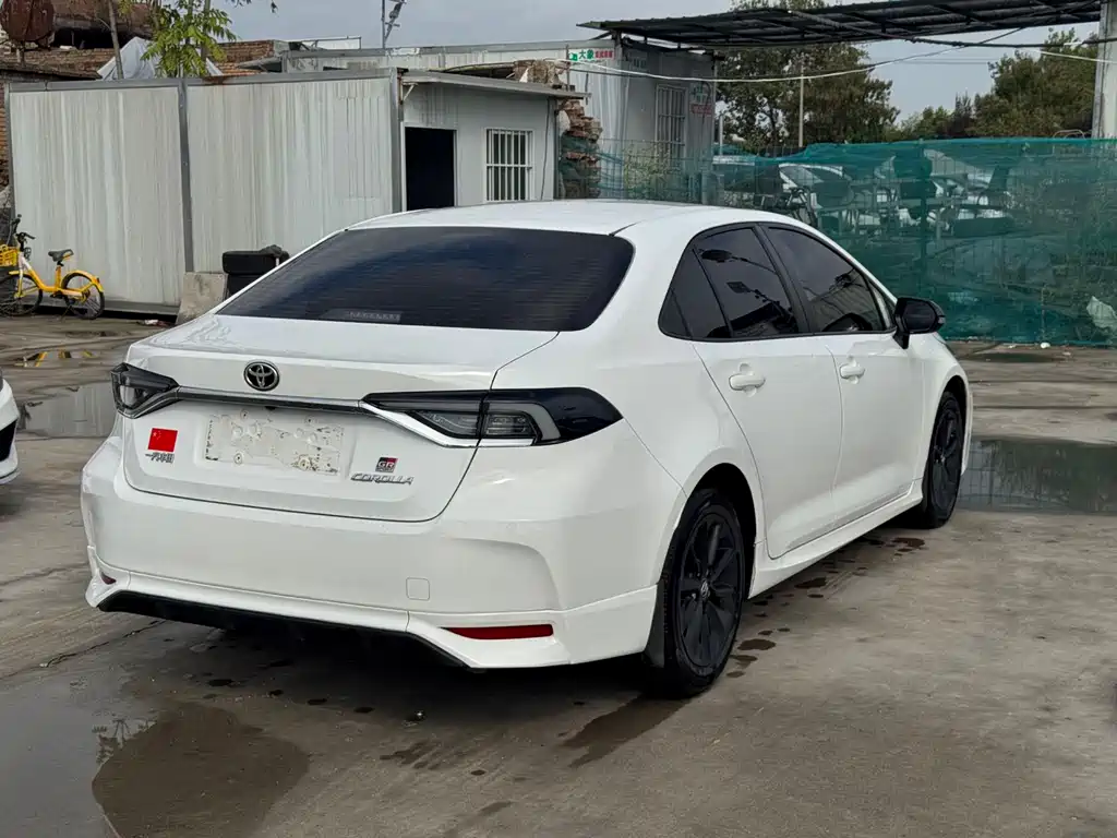 Toyota Corolla — миниатюра 8