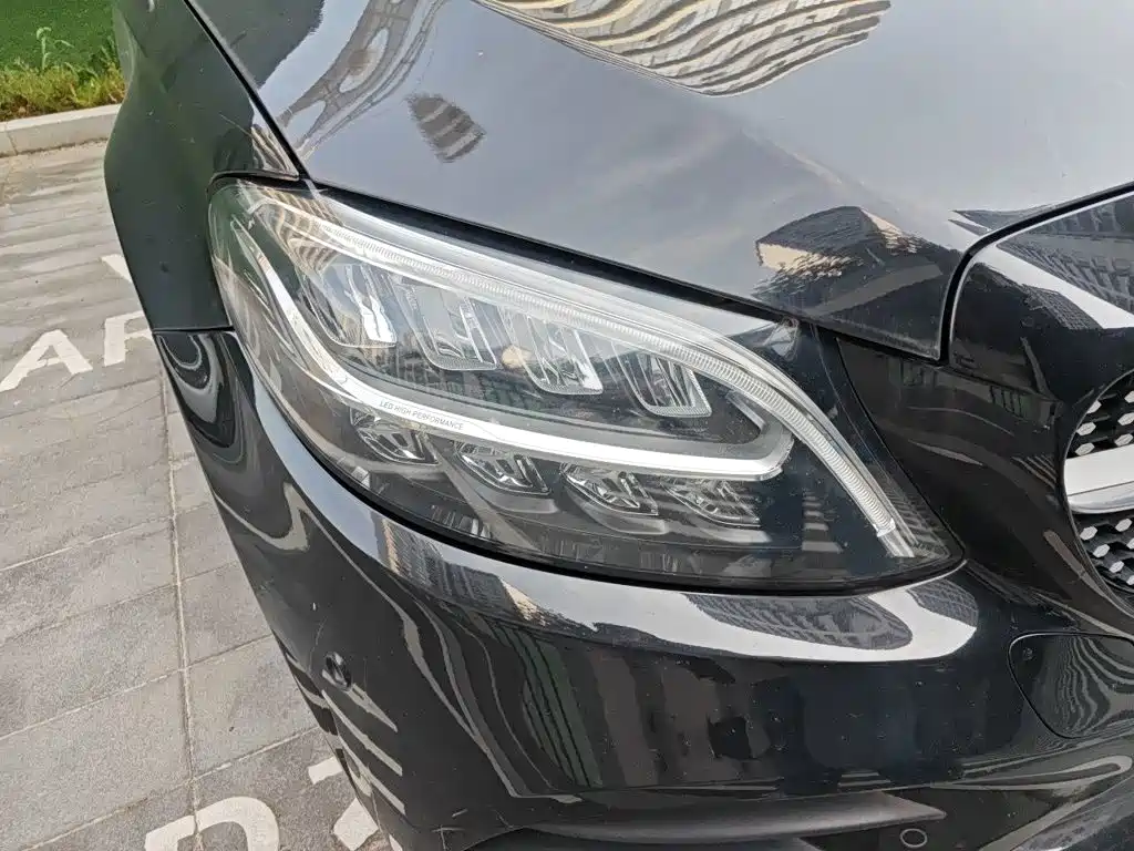 Mercedes-Benz C-Class — миниатюра 7