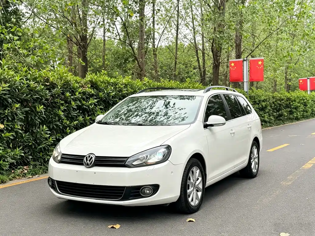 Volkswagen Golf (Import)
