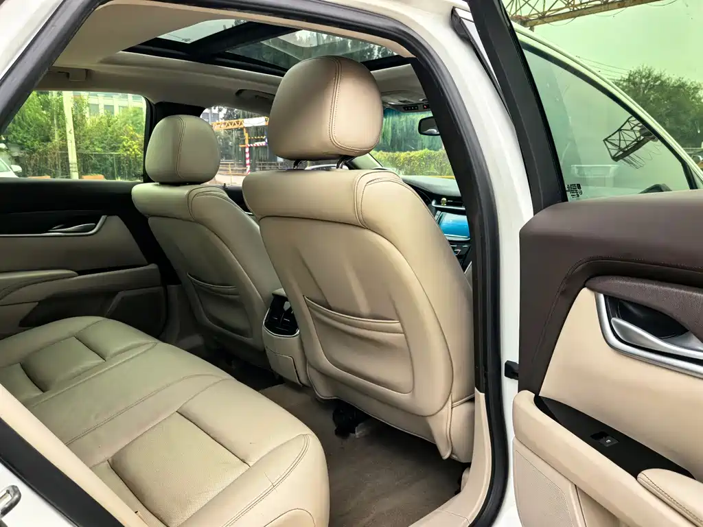 Cadillac XTS — миниатюра 13
