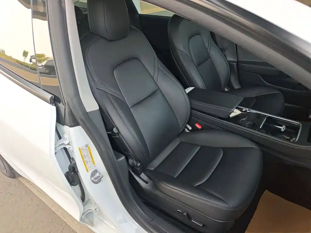 Tesla Model 3 — миниатюра 25