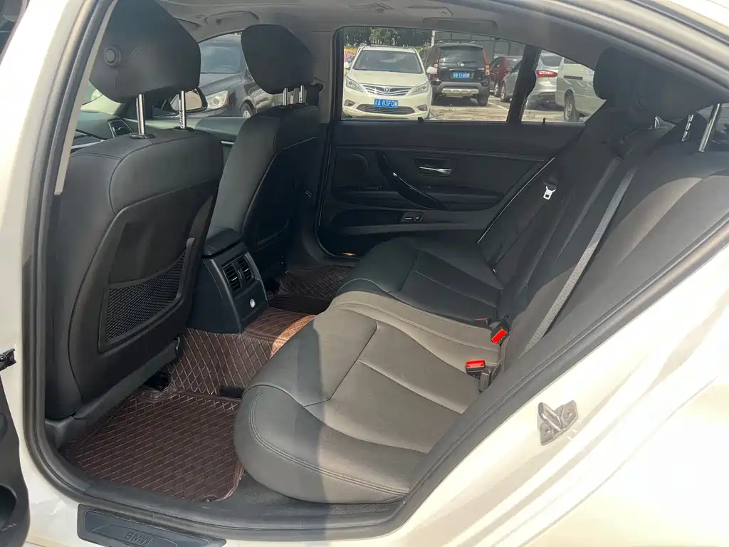BMW 3 Series — миниатюра 6