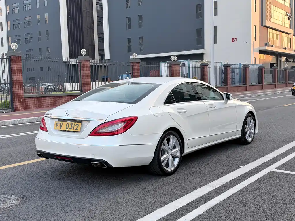 Mercedes-Benz CLS — миниатюра 4