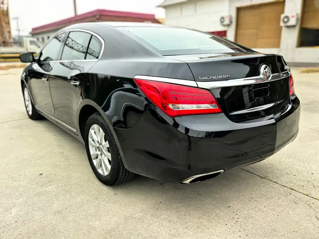 Buick LaCrosse — миниатюра 5