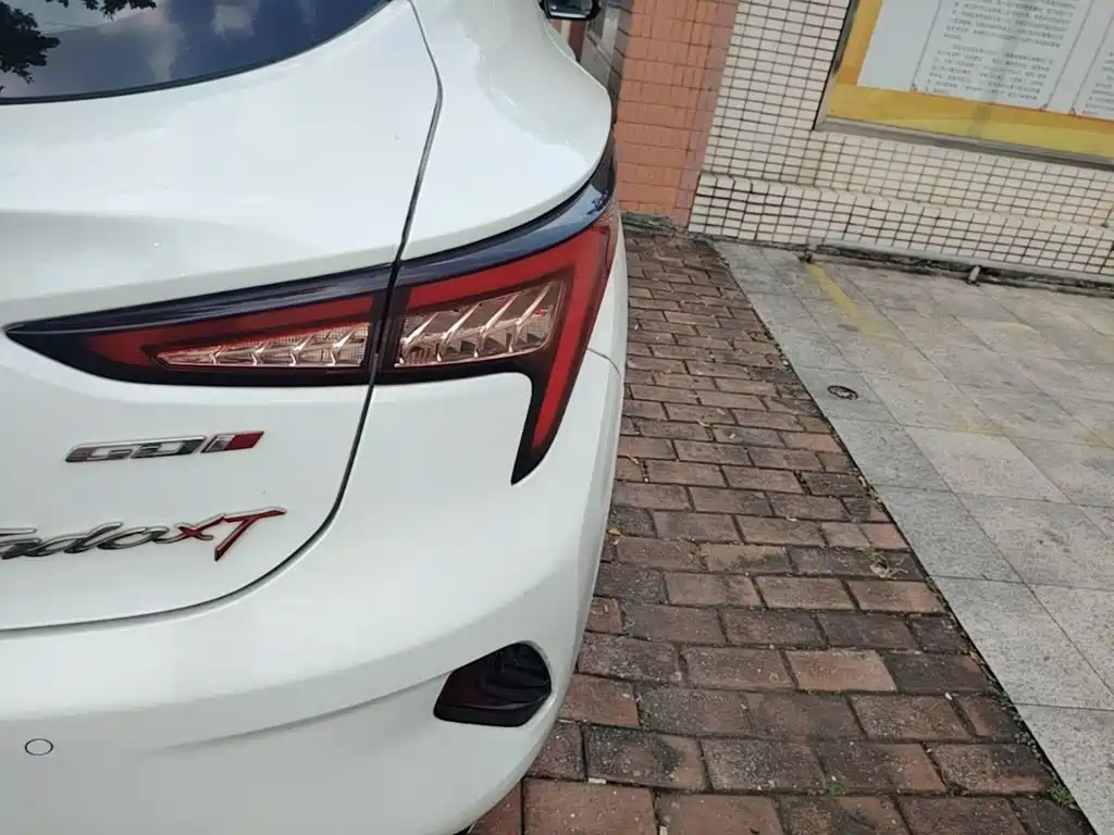 Changan Eado XT — миниатюра 8