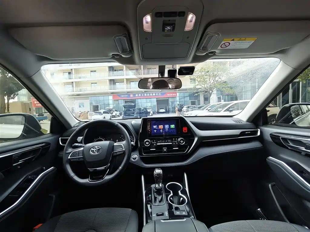 Toyota Highlander — миниатюра 6