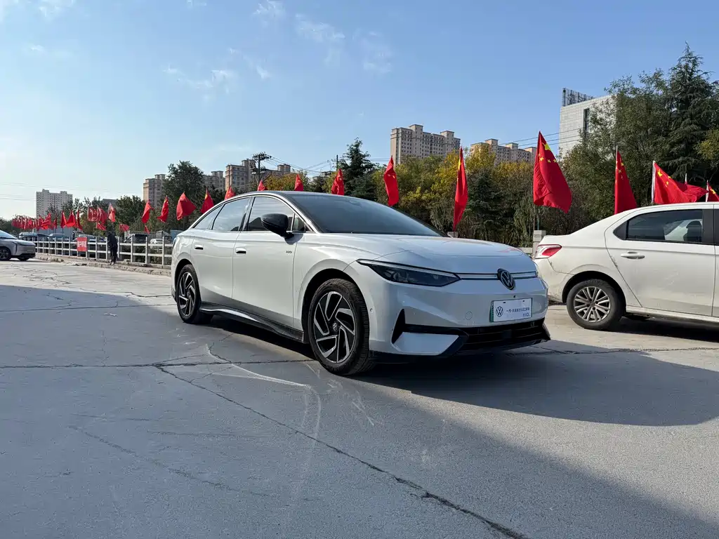 VOLKSWAGEN ID.7 VIZZION