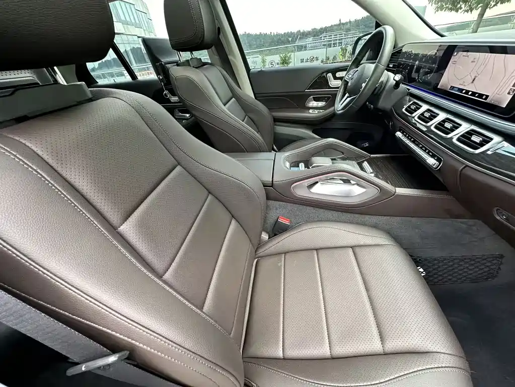 Mercedes-Benz GLE (Import) — миниатюра 35