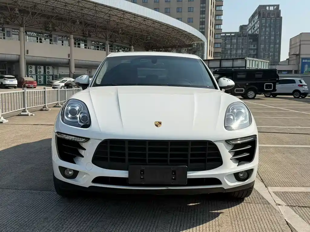Porsche Macan — миниатюра 2