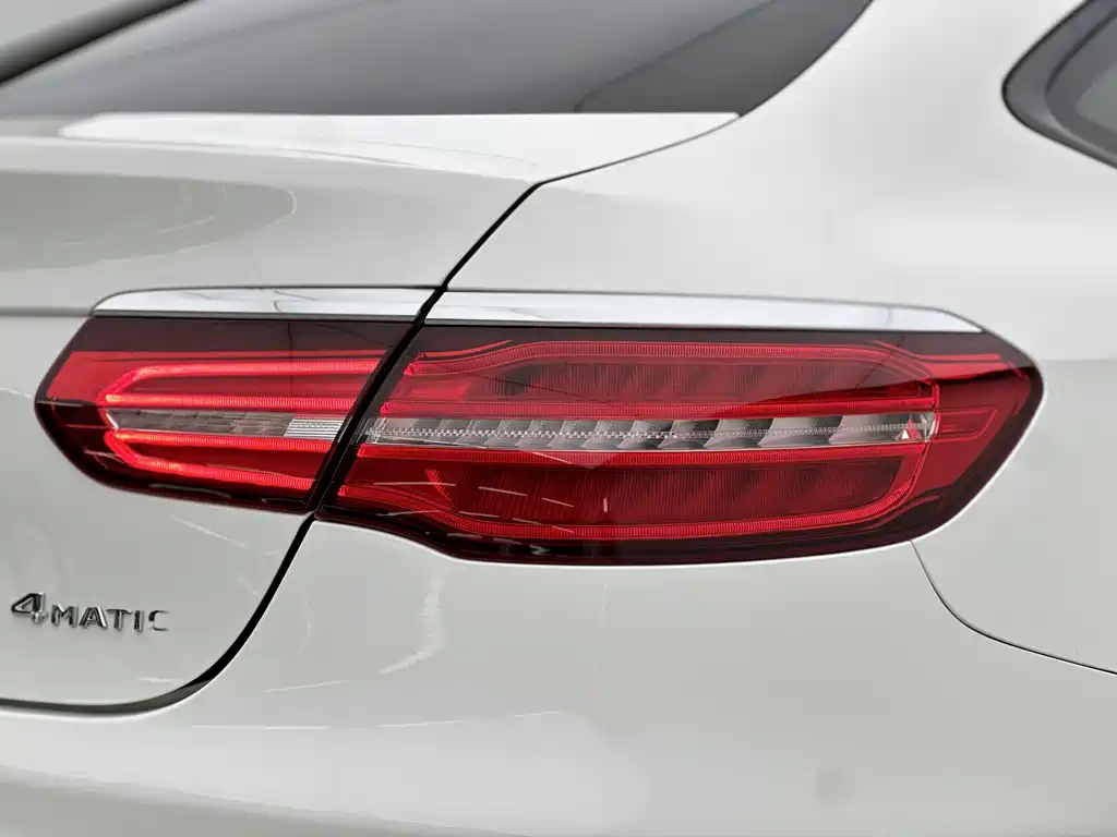 MERCEDES-BENZ GLC COUPE