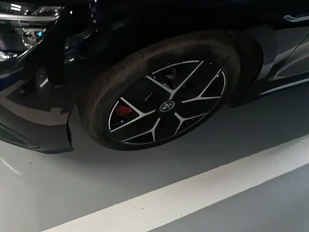 BYD Han — миниатюра 23