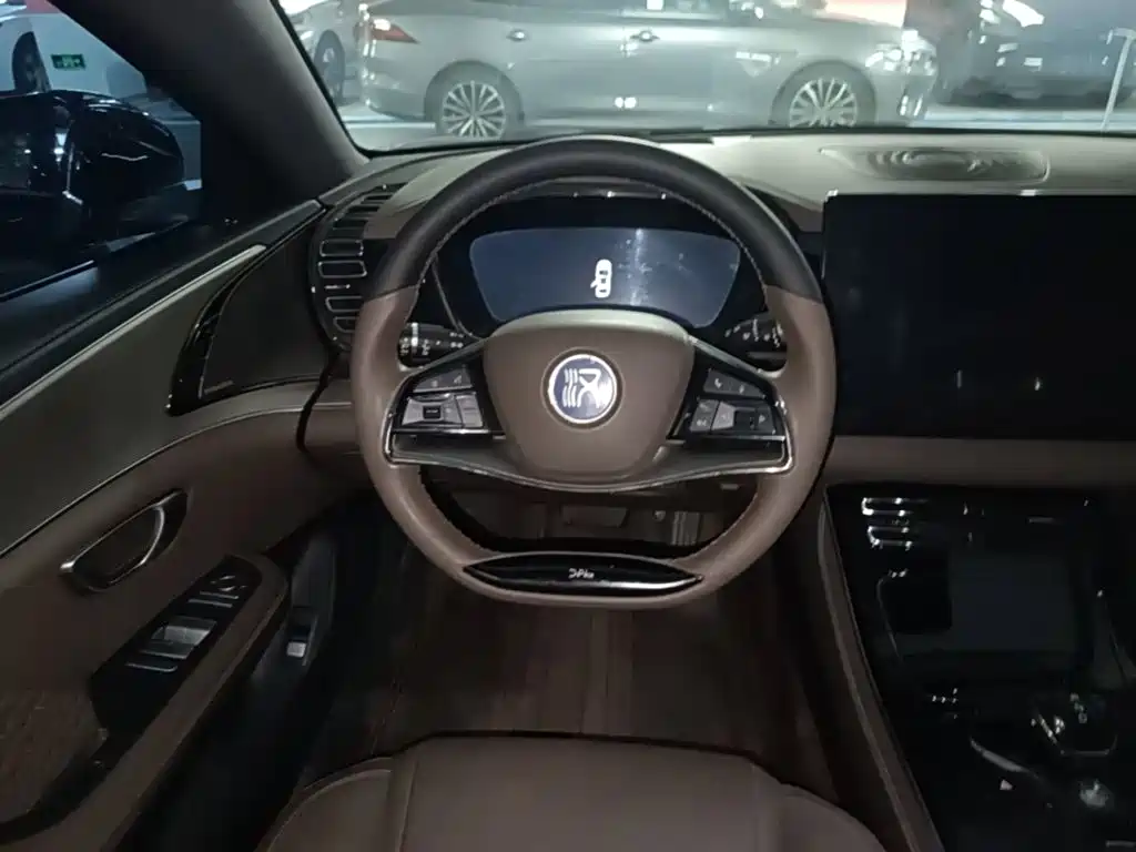 BYD Han — миниатюра 11