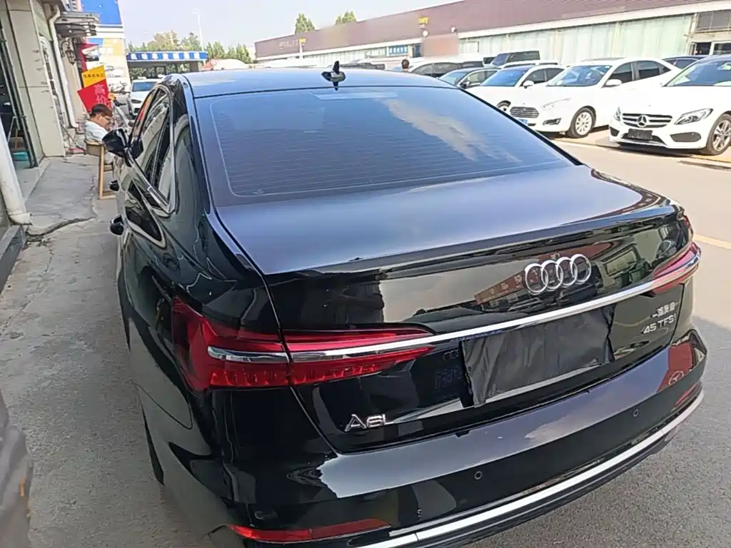Audi A6L — миниатюра 5