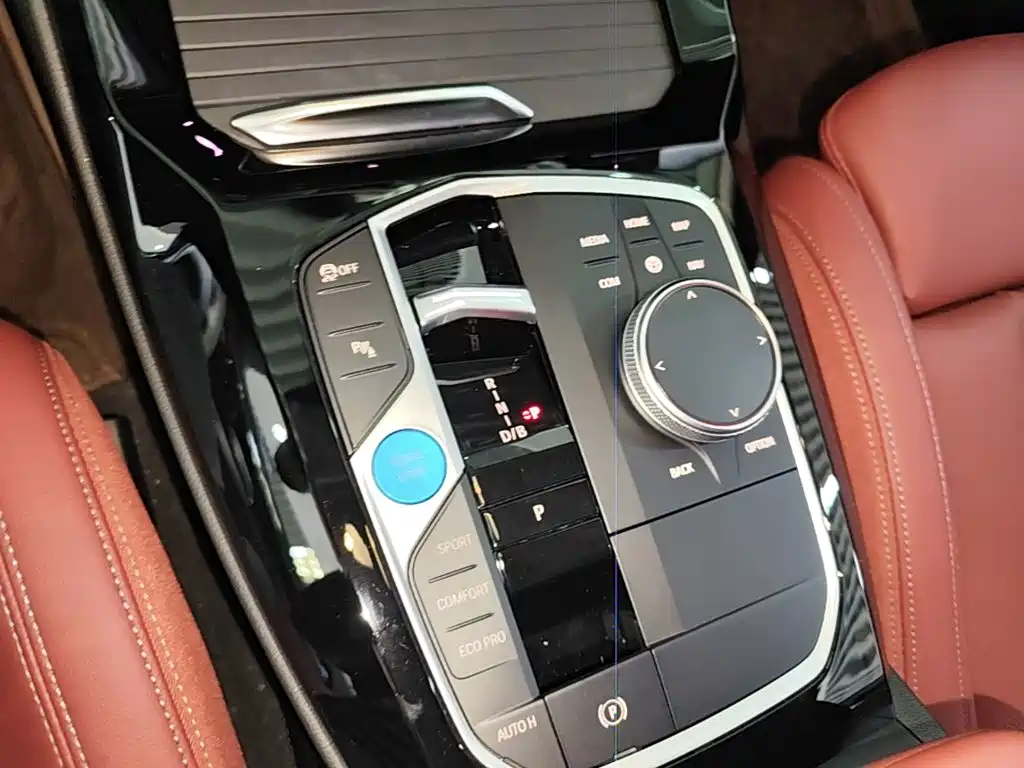 BMW iX3 — миниатюра 14