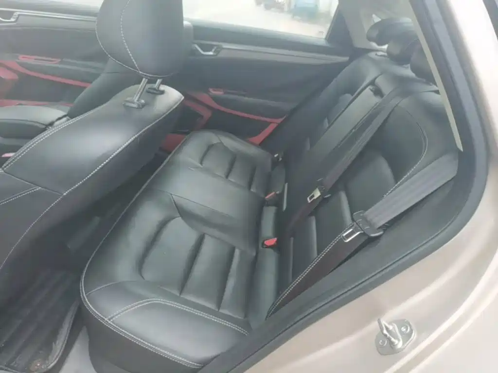 Geely Emgrand GL — миниатюра 17