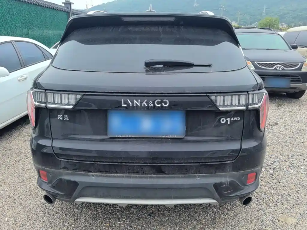 Lynk & Co 01 2017 2.0T Pro