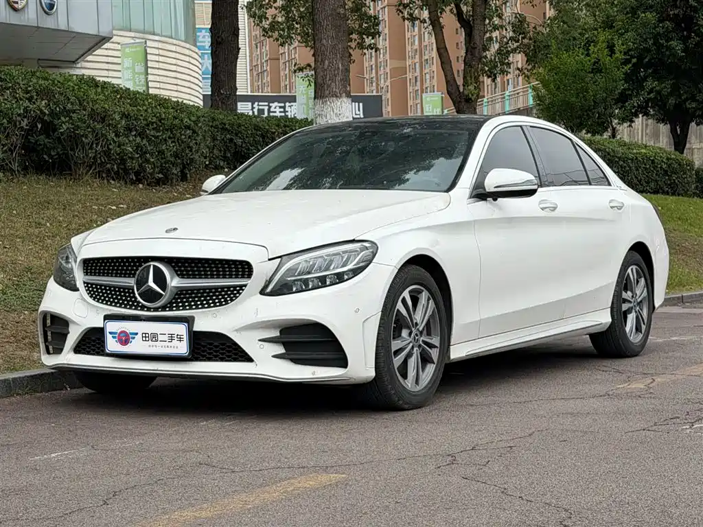 Mercedes-Benz C-Class 2021