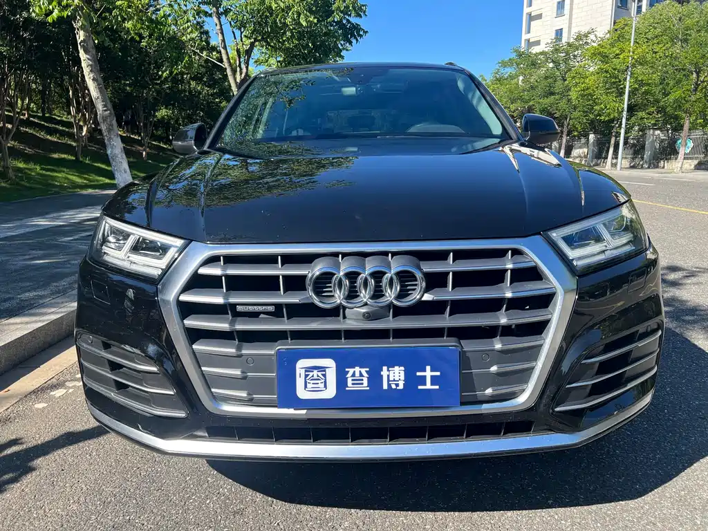 Audi Q5L — миниатюра 2