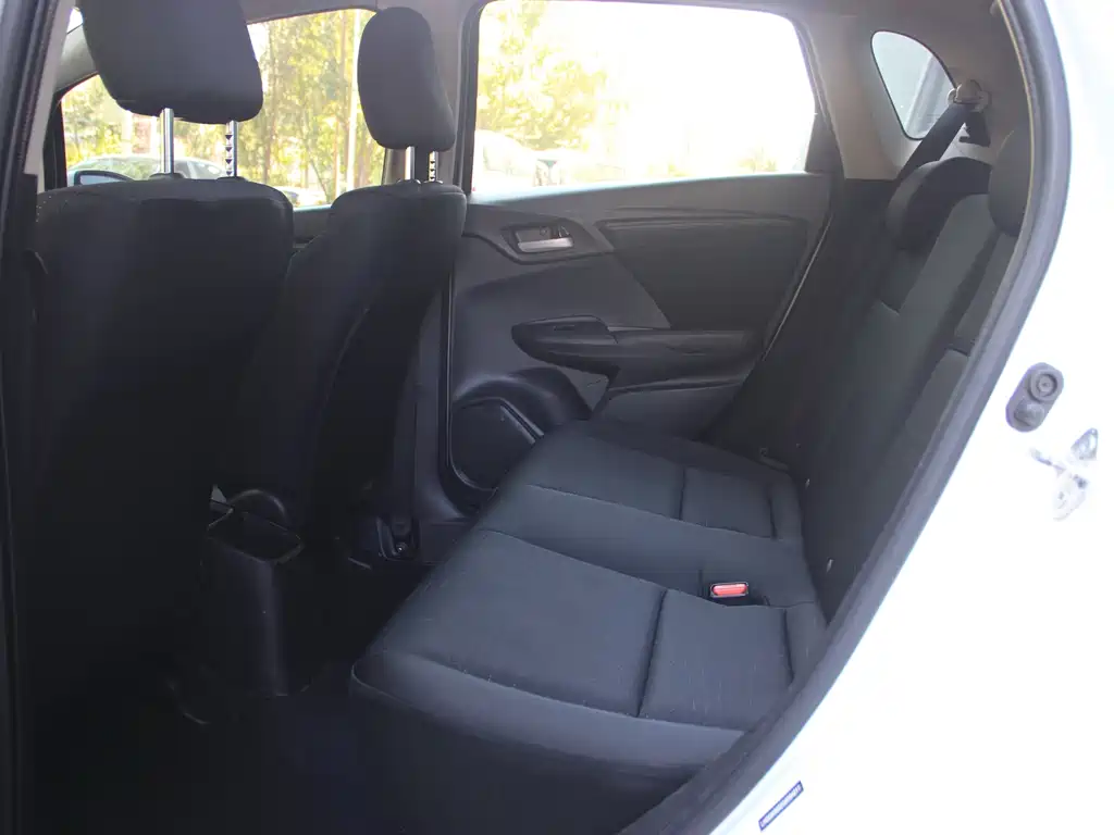 Honda Fit — миниатюра 5