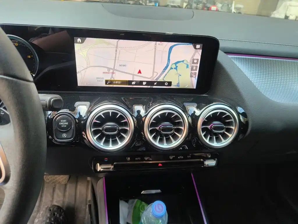 Mercedes-Benz GLA — миниатюра 6