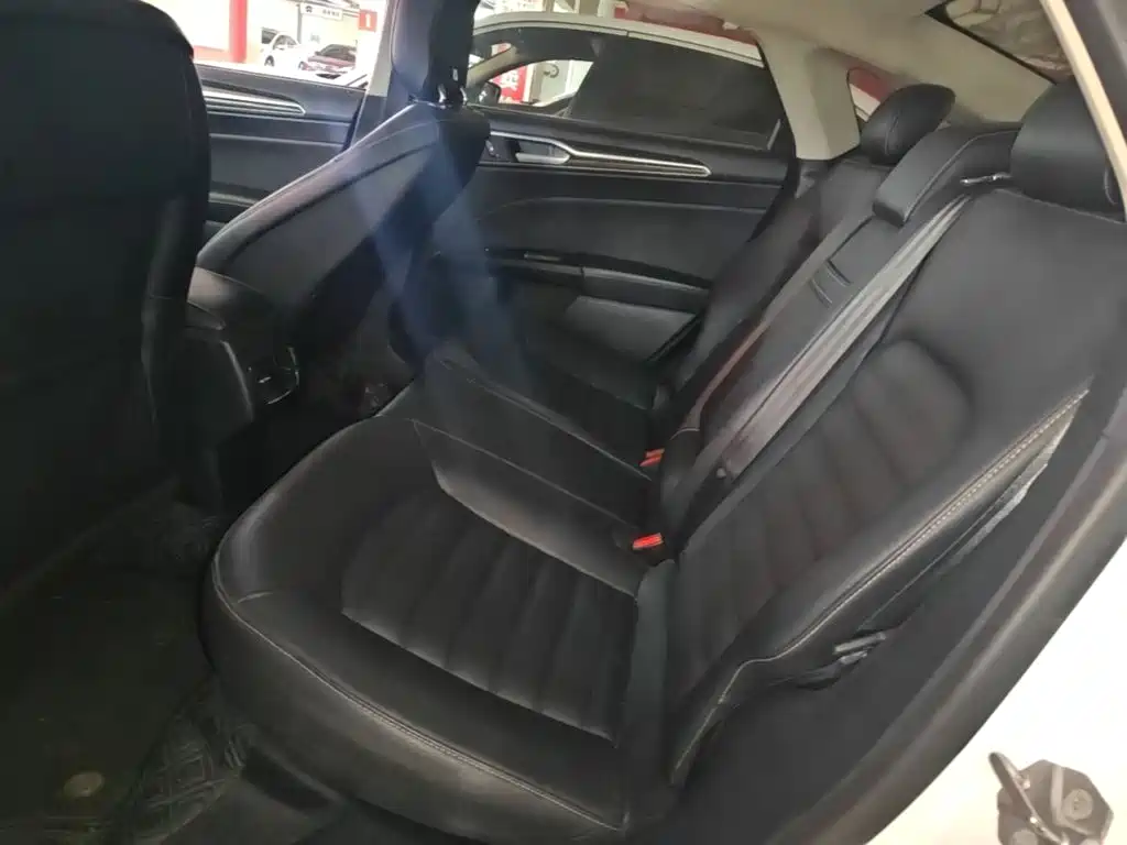 Ford Mondeo — миниатюра 17