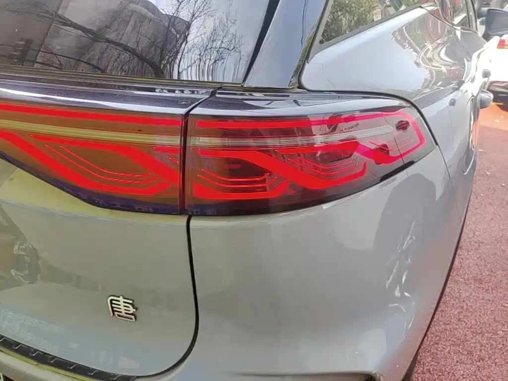BYD Tang New Energy — миниатюра 8