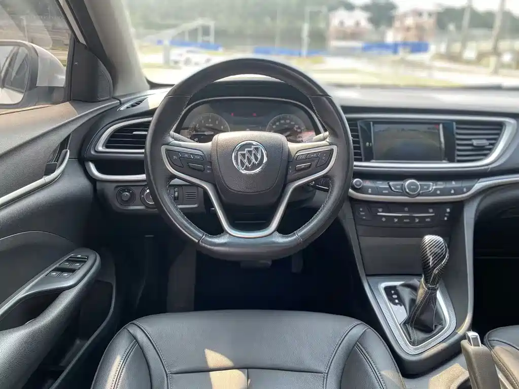 Buick Excelle — миниатюра 8