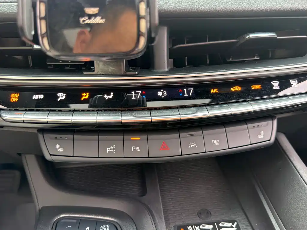 Cadillac CT5 — миниатюра 23
