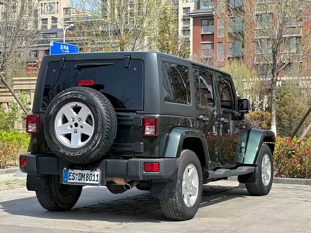 Jeep Wrangler — миниатюра 5