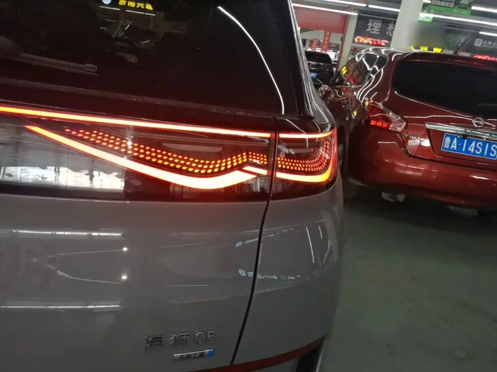 BYD Sealion 05 EV — миниатюра 8