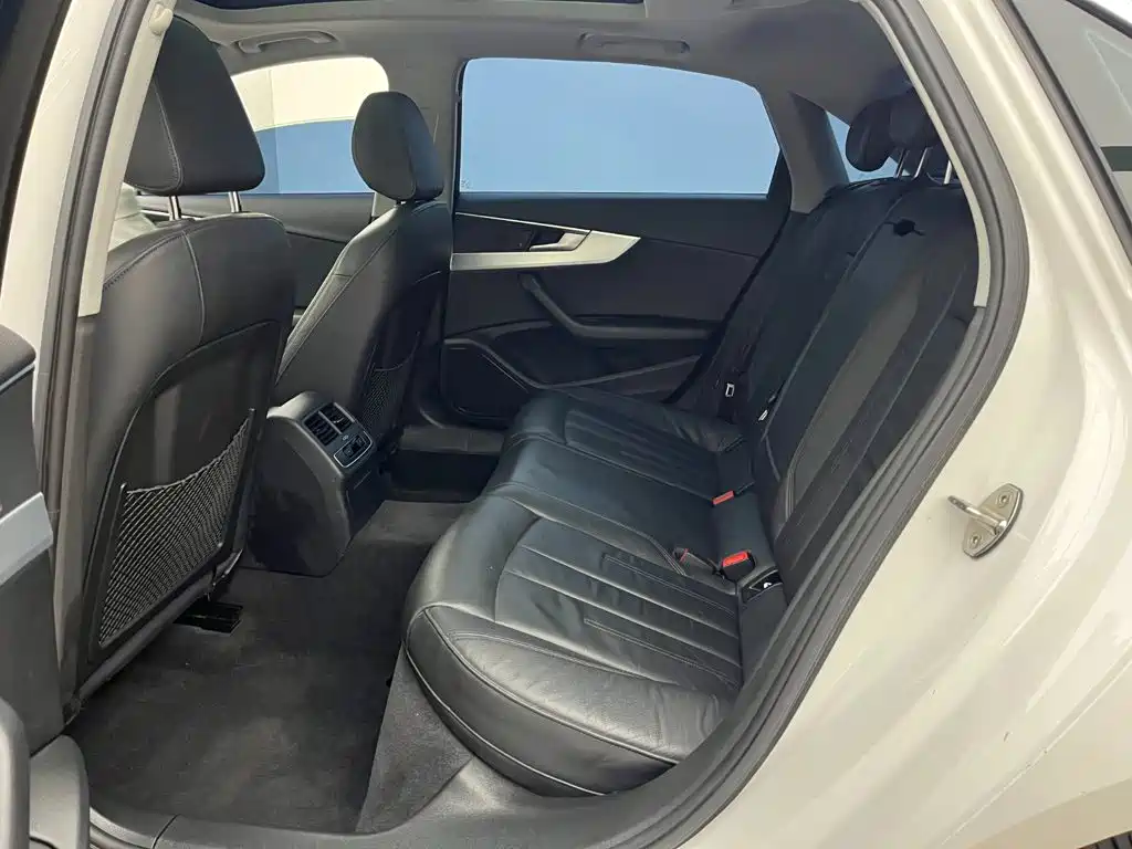 Audi A4L — миниатюра 7