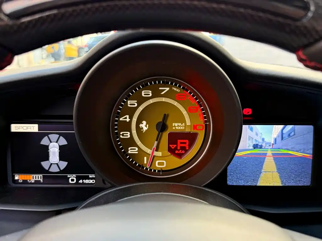 Ferrari 488 — миниатюра 5
