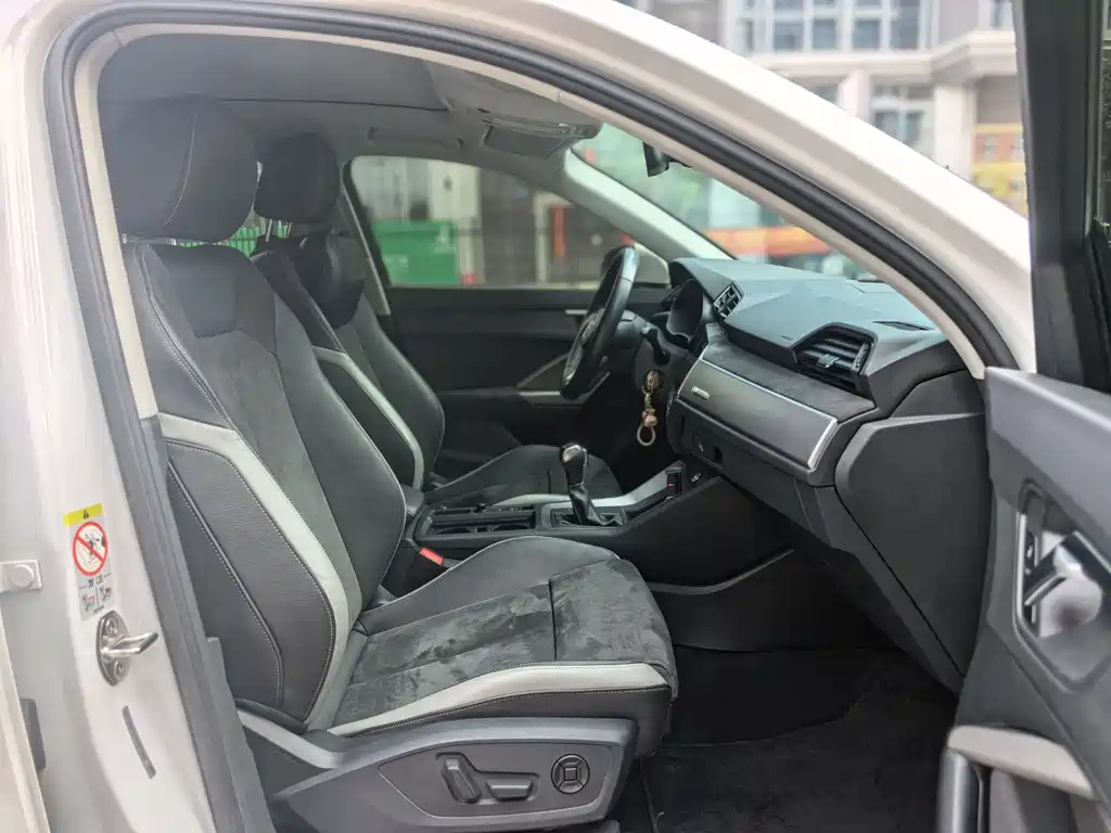 Audi Q3 2022 35 TFSI